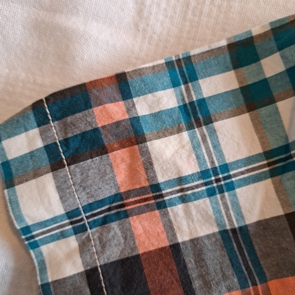 Gymboree boys size small or 5/6 plaid short sleeve button up shirt, 2015 - Picture 4 of 5